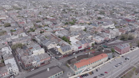 Rotating-aerial-video-of-a-neighborhood-outside-of-the-French-Quarter-in-New-Orleans,-Louisiana