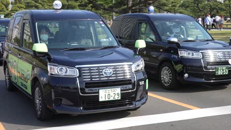 Taxi-Desde-Japón-En-La-Ciudad-De-Tokio,-Taxi,-Transporte