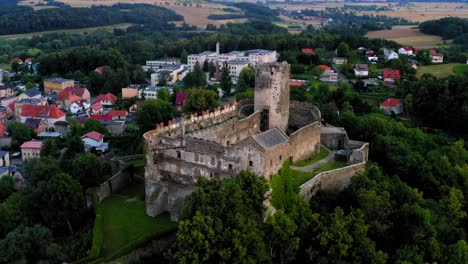 Castillo-De-Bolkow-En-Baja-Silesia-Polonia