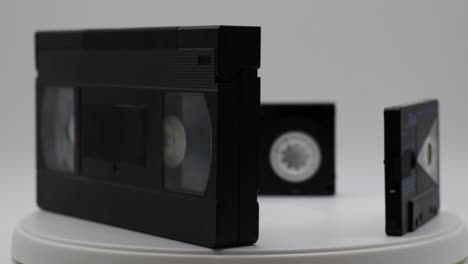 Vintage-Media-storage-cassette-tapes-evolution:-VHS,-Audio-casette,-Mini-DV