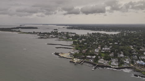 Stamford-Connecticut-Aerial-v7-drone-flyover-harbor-capturing-charming-Old-Greenwich-neighborhood-with-upscale-properties-and-community-recreational-park---Shot-with-Mavic-3-Pro-Cine---October-2023