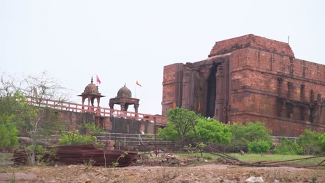 Pan-shot-of-a-huge-Ancient-hindu-temple-building-of-Bhojeshwar-in-Bhopal-of-Madhya-Pradesh-India