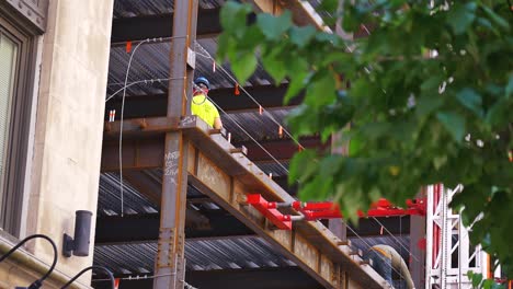 People-working-on-steel-beams