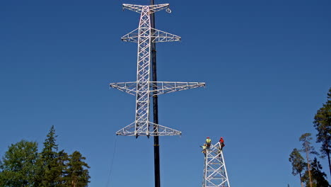 Construction-Of-Transmission-Tower---Crane-Lifting-Lattice-Tower