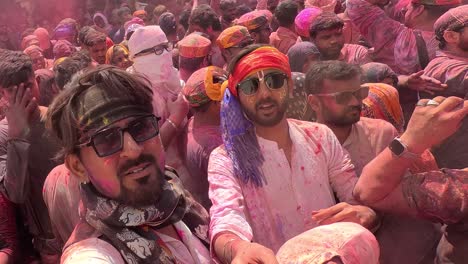 POV-SHOT-A-lot-of-people-need-to-see-Darshan-and-are-not-meeting-inside-the-temple