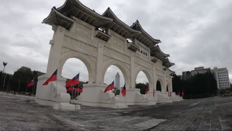 Eingang-Zur-Chiang-Kai-Shek-Gedächtnishalle-In-Taipeh,-Taiwan