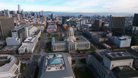 Aerial-View,-San-Francisco-City-Hall,-Supreme-Court,-Superior-Courthouse,-Civic-Center-Plaza-Buildings,-California-USA,-Establishing-Drone-Shot
