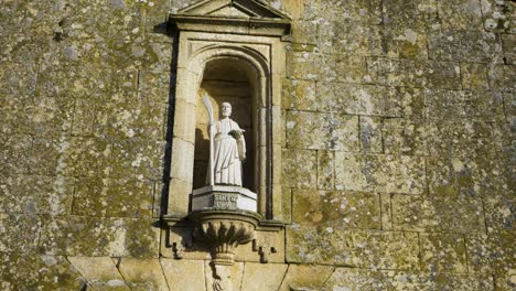 Statue-of-San-Fiz,-Vilar-de-Barrio-Church-Facade,-Spain