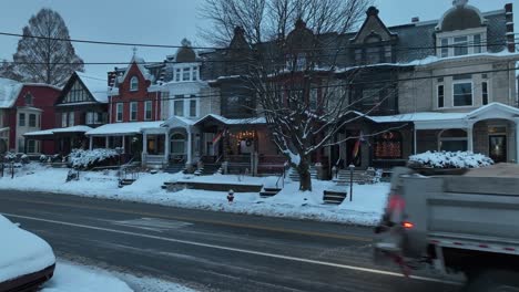 Luftaufnahme-Einer-Wohnstraße-Im-Winter