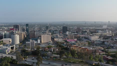 Blick-Auf-Die-Innenstadt-Von-Hollywood-Mit-Skyline-Der-Stadt---Los-Angeles