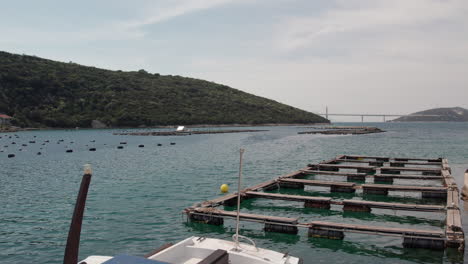 Fischfarm-Im-Mittelmeer