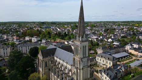 Saint-Remi-Oder-Saint-Remy-Kirche,-Château-Gontier-In-Frankreich