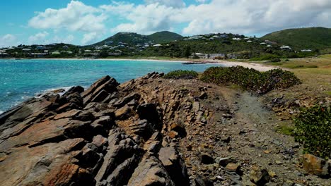 Felsen-An-Der-Ostküste-Von-Saint-Maarten