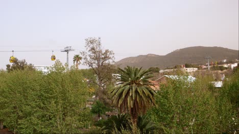 Teleférico-Desde-El-Centro-De-La-Ciudad-De-Tlemcen-Hasta-Plateau-Lalla-Setti,-Argelia