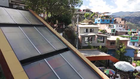 Innovative-outdoor-escalators-in-Medellin's-vibrant-Comuna-13-district