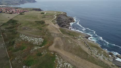 Garlic-lighthouse-in-Cantabria-cliffs