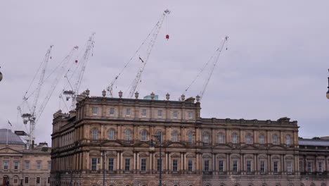 Building-and-construction-cranes,-Edinburgh,-Scotland