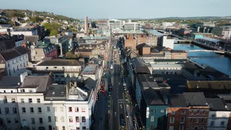 Maccurtain-Street,-Cork-City,-Irland,-Luftaufnahme-4k,-Teil-1