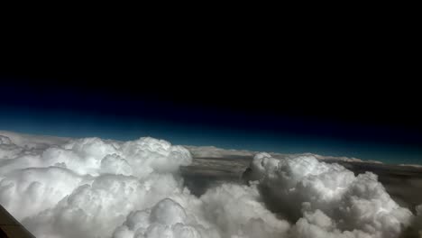 Ruta-De-Vuelo-Desde-El-Aeropuerto-De-Delhi-Hasta-Los-Cielos-De-Srinagar.