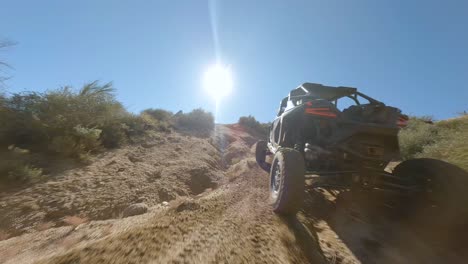 Antena-Fpv-Atv-Recorriendo-Un-Terreno-Desértico-En-Arizona