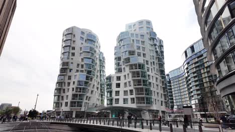 Gehry-Partners-Blumengebäude-Befindet-Sich-Battersea-Power-Station