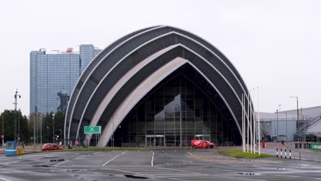 Exterior-view-of-SEC-Scottish-Event-Campus-Armadillo-Clyde-Auditorium-building-in-Glasgow-city,-Scotland-UK