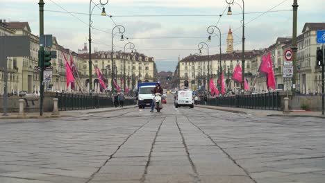 Turín-Es-La-Capital-Del-Piamonte,-En-El-Norte-De-Italia,-Conocida-Por-Su-Refinada-Arquitectura.