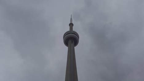 Isolated-Shot-Of-Cn-Tower-In-Toronto,-Travel-Destination