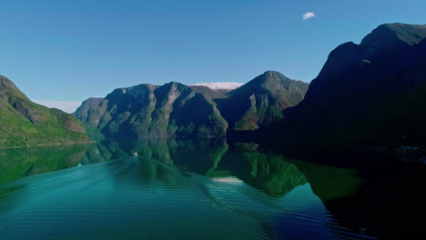 Impresionante-Paisaje-De-Noruega