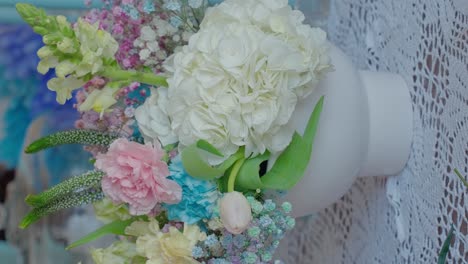 Tabletop-Bloom-Elegance:-Celebratory-Floral-Setup