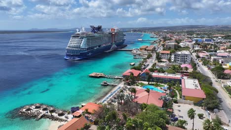 Port-Of-Bonaire-At-Kralendijk-In-Bonaire-Netherlands-Antilles