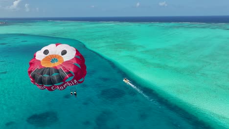 Parasailing-At-San-Andres-In-Caribbean-Island-Colombia