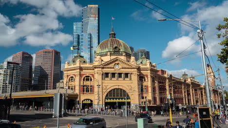 Zeitraffer,-Melbourne-Australien-Straßenverkehr-Und-Menschen-Vor-Der-St