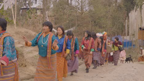 After-the-ceremony-the-Buddhists-return-to-their-monastery