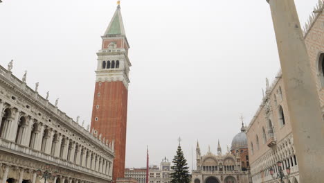 Christmas-tree-in-center-of-St