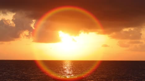 Strahlender-Sonnenaufgang-über-Dem-Meer
