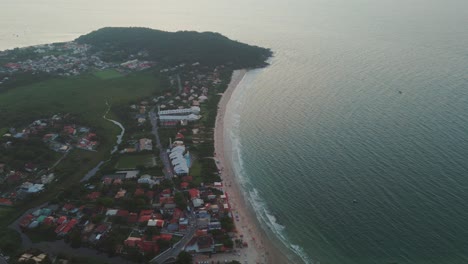 Vista-Panorámica-De-La-Playa-De-Lagoinha-En-La-Costa-Norte-De-La-Isla-De-Florianópolis.