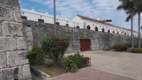 View-at-massive-Cartagena-walls,-unique-and-fascinating-feature-enclosing-Old-Town