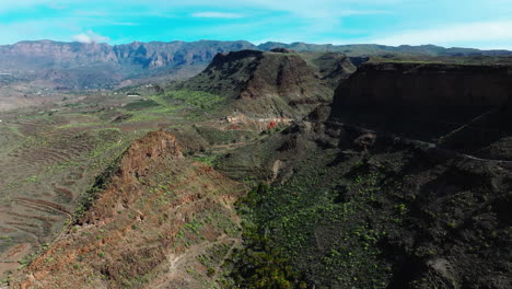 Vista-Aérea-De-La-Fortaleza-Ansite-En-La-Isla-De-Gran-Canaria-En-Un-Día-Soleado