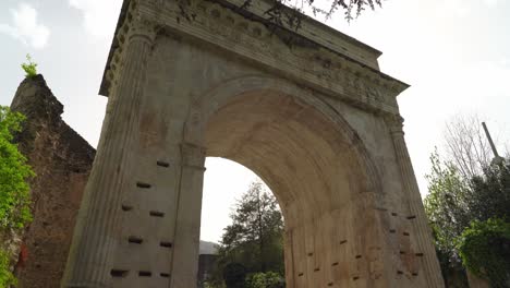 The-Arch-of-Augustus-in-the-province-of-Turin-underscore-the-importance-that-the-city-of-Susa-had-during-the-Roman-period