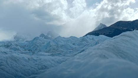 Imágenes-En-El-Glaciar-Perito-Moreno,-El-Glaciar-Más-Emblemático-Del-Mundo.