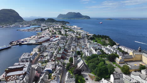 Ålesund,-Noruega