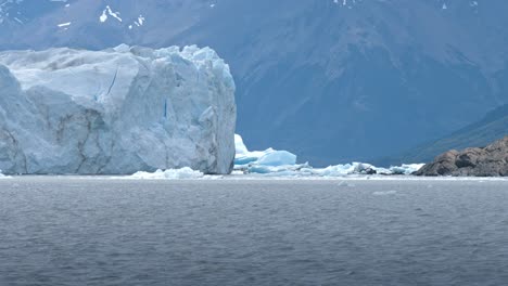 Footage-in-The-Perito-Moreno-Glacier,-the-most-iconic-glacier-in-the-world