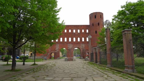 The-Palatine-Gate-represents-the-primary-archaeological-evidence-of-the-city's-Roman-phase