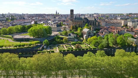 Catedral-De-Saint-Etienne-Y-Abadía-De-Sainte-Marie-De-La-Regle,-Limoges-En-Francia