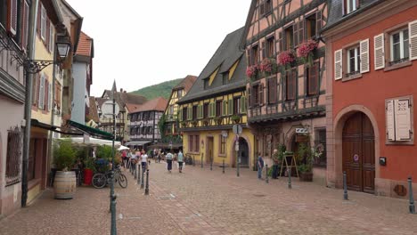 Kayserberg-Village-Street-With-People-Who-are-Visiting-Town