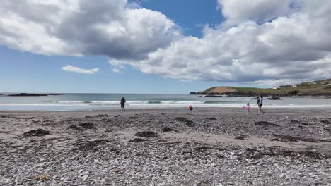 Strandurlaub-In-West-Cork-Für-Eine-Vierköpfige-Familie