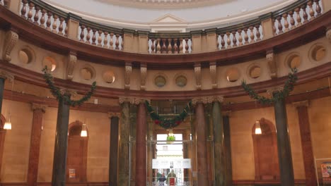 Vestíbulo-Interno-Del-Museo-Nacional-De-Irlanda,-Edificio-De-Arqueología