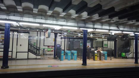 Estación-Saenz-Peña,-Arquitectura-Antigua-De-La-Primera-Línea-De-Metro,-Hito-Histórico-Latinoamericano-En-La-Ciudad-De-Buenos-Aires,-Argentina