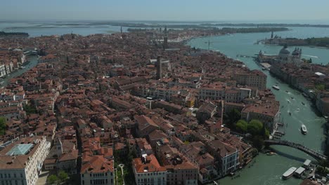 Laguna-Grande-Del-Canal-De-Venecia:-Toma-Cinematográfica-De-Drones-4k